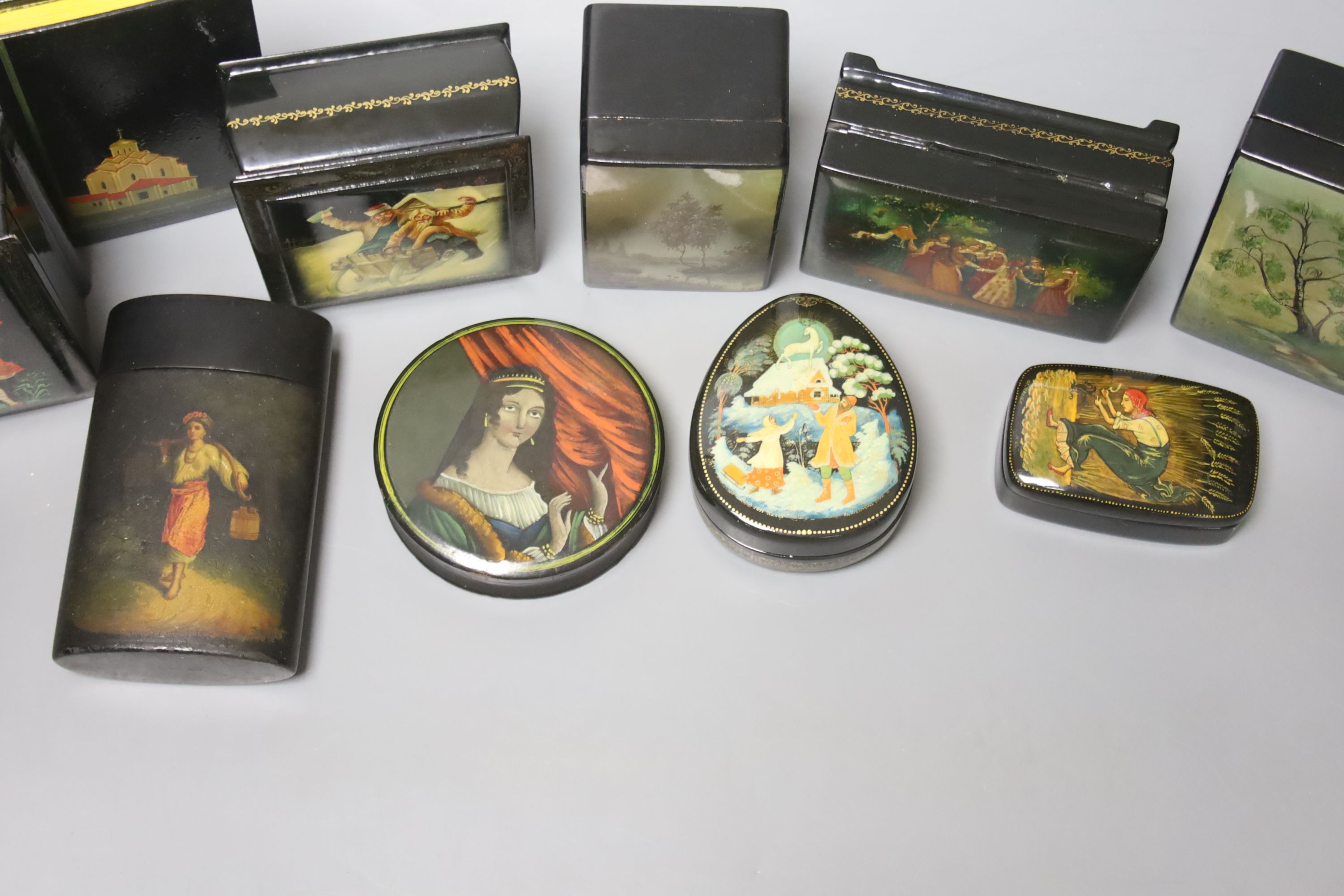 A painted papier mache cigar box and other papier mache boxes (10)